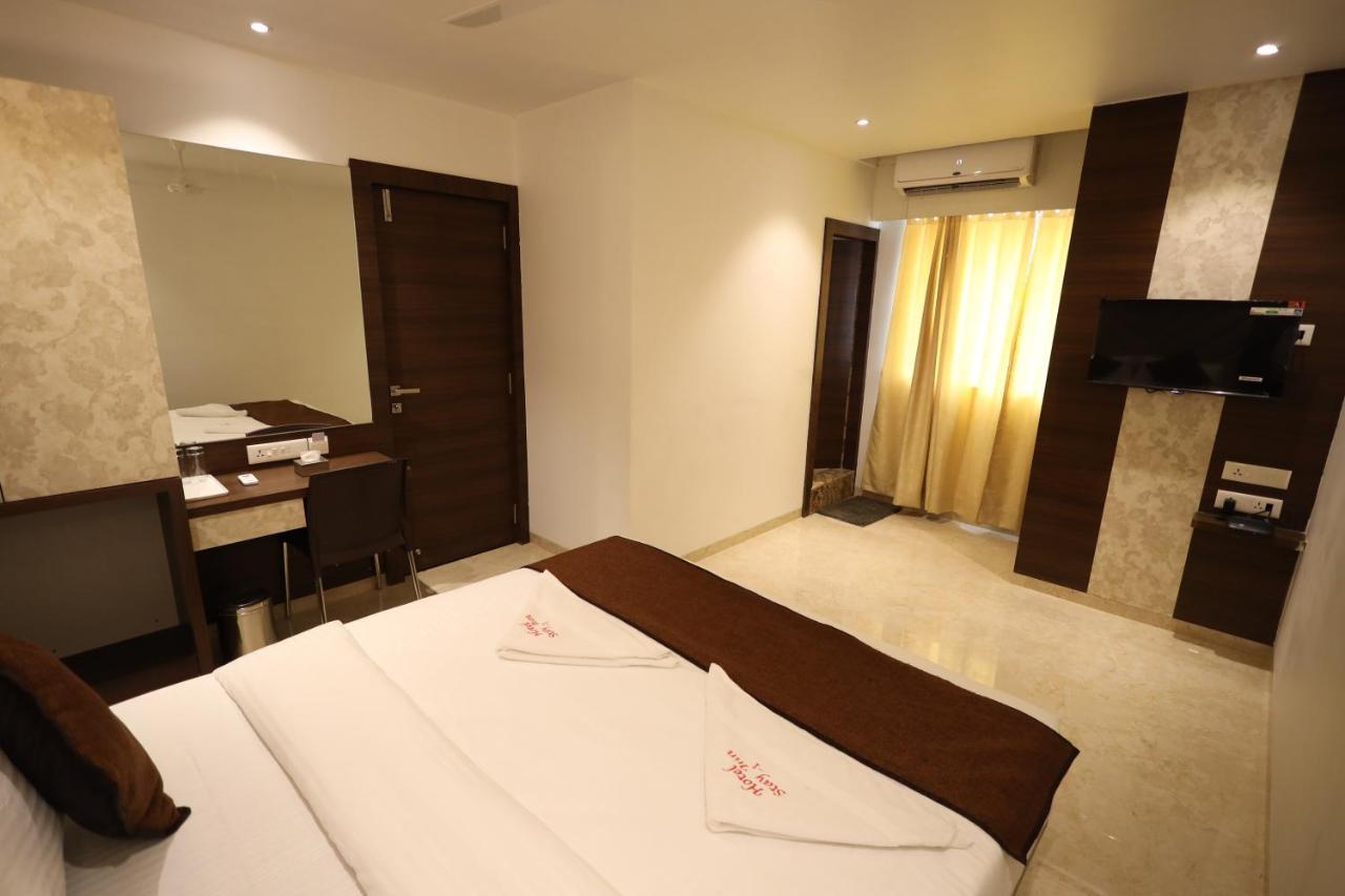 Hotel Stay Inn Nova Bombaim Exterior foto